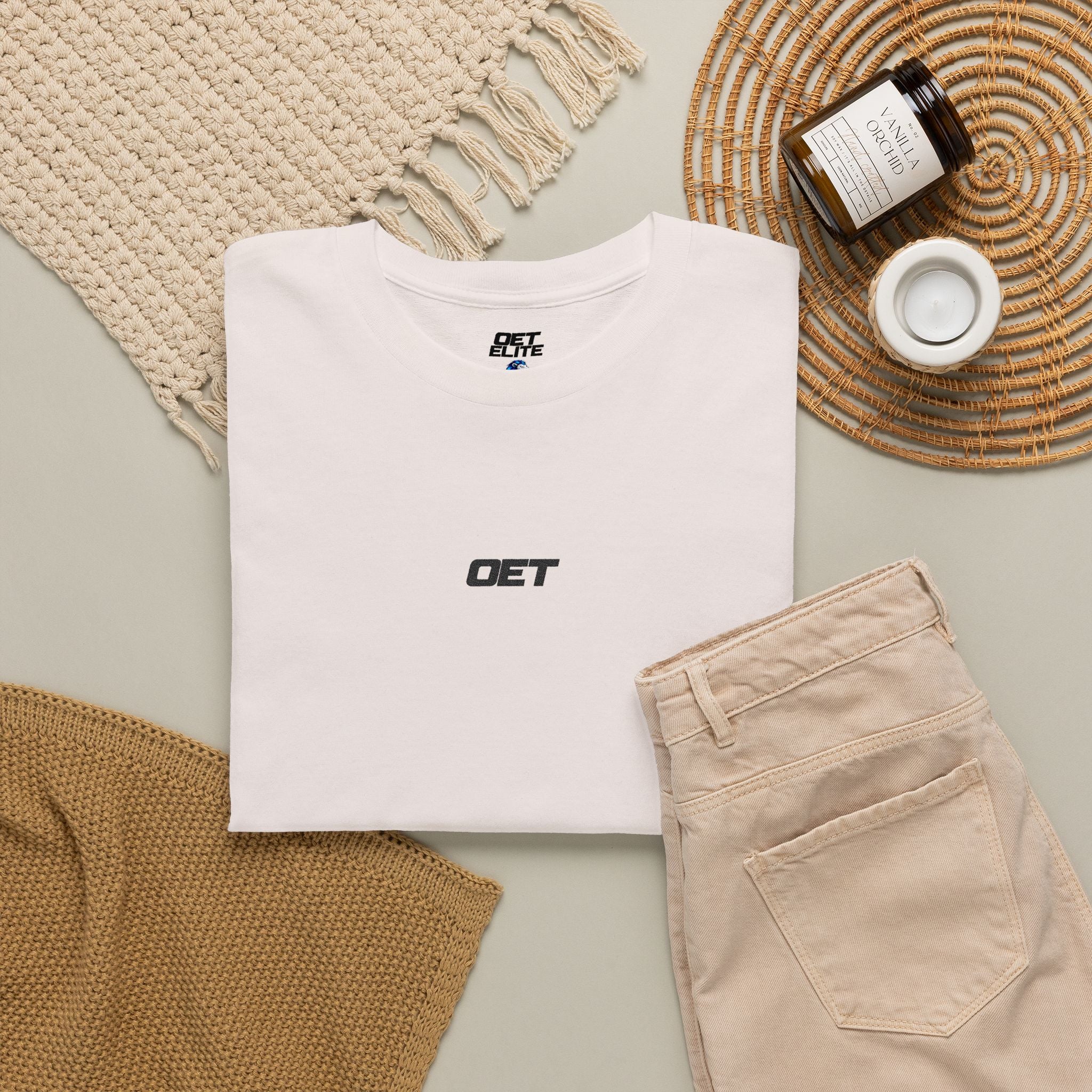 Minimalist 'OET' Graphic Tee — Small Chest Logo Casual Shirt