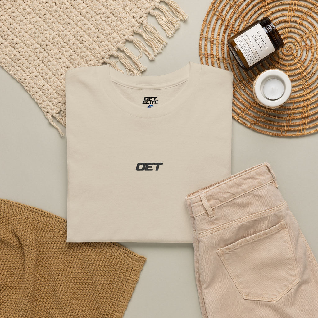 Minimalist 'OET' Graphic Tee — Small Chest Logo Casual Shirt